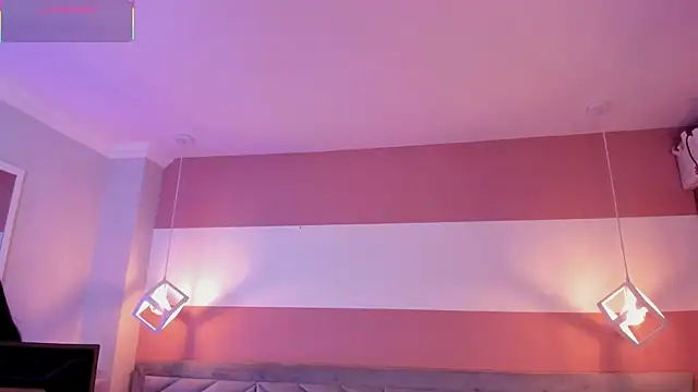 Mia Valentine  online show from 11, 11, 2025