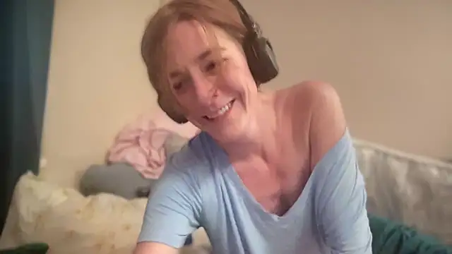 Snapshot of lookitsmay chatting on 23, 9, 2025 lookitsmay online show from 23, 9, 2025