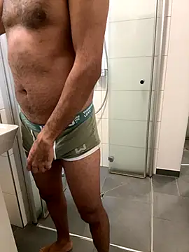 Snapshot of Moan_King chatting on 14, 10, 2025 Moan King online show from 14, 10, 2025