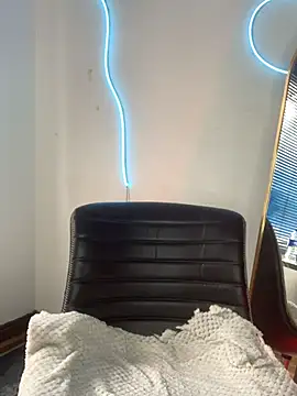 PrettyAshley  online show from 16, 11, 2025