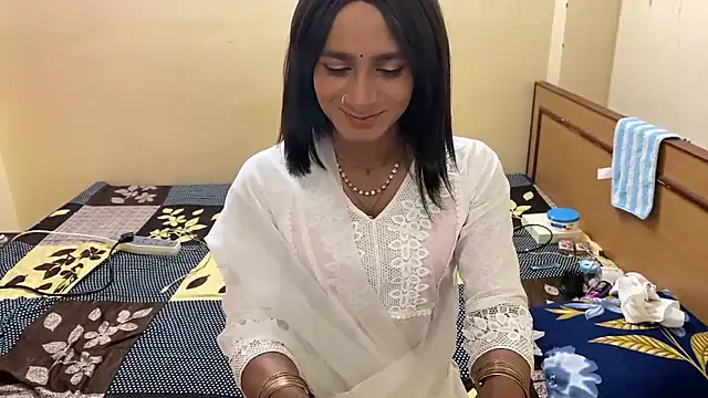 LuvLayla online show from 6, 2, 2026