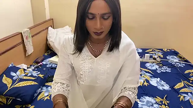 LuvLayla online show from 17, 3, 2026