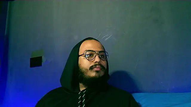  leda swan  online show from 11, 10, 2025