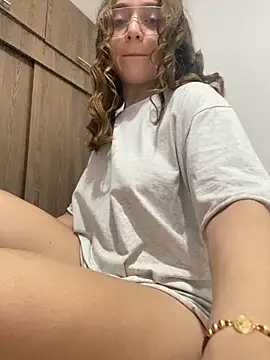 mia evanss26 online show from 24, 11, 2025