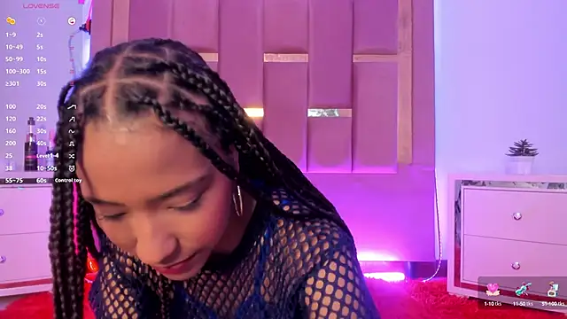 AikoSnow online show from 13, 9, 2025