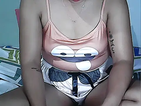 Snapshot of xxkitty27xx chatting on 26, 11, 2025 xxkitty27xx online show from 26, 11, 2025