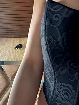 Laila Pink online show from 4, 11, 2025