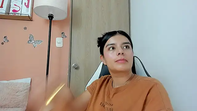 valerihouse online show from 3, 2, 2025