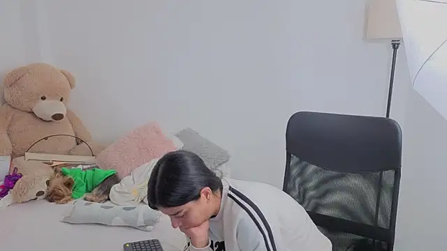 valerihouse online show from 19, 9, 2025