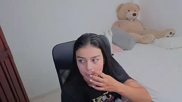 valerihouse online show from 7, 3, 2026