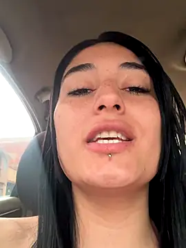 Scarlett 12 online show from 17, 10, 2025