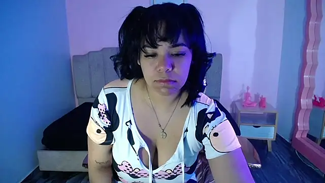 Vivi rosse ch online show from 16, 10, 2025