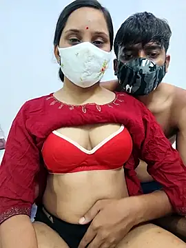 Snapshot of Miss_Riya20 chatting on 15, 7, 2026 Miss Riya20 online show from 15, 7, 2026