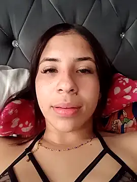 Snapshot of Liagni0 chatting on 29, 10, 2025 Liagni0 online show from 29, 10, 2025