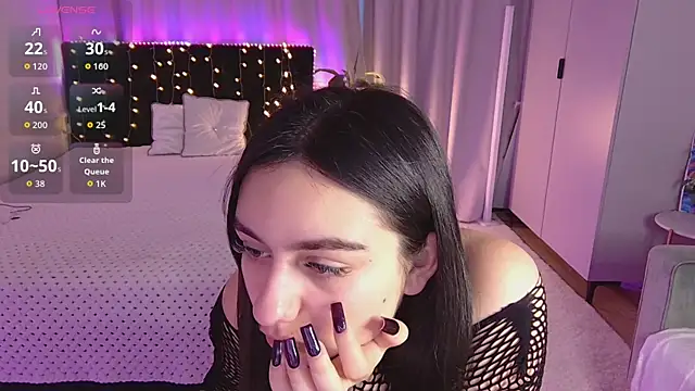 Lola Sparks online show from 27, 9, 2025