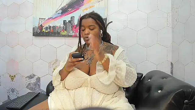 Anaa Fuentess online show from 4, 4, 2026