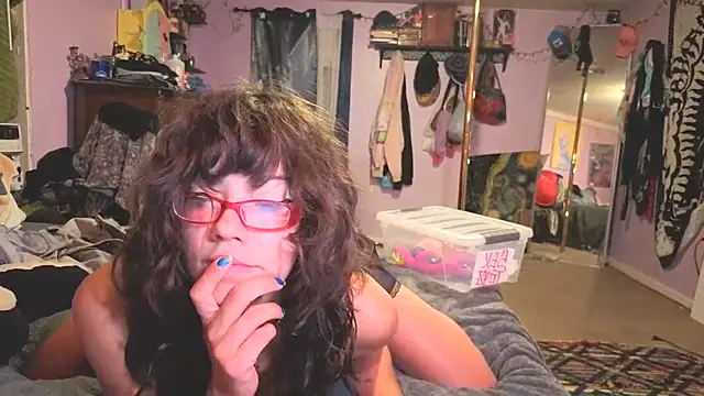 Snapshot of nobunny_owenz chatting on 6, 10, 2025 nobunny owenz online show from 6, 10, 2025