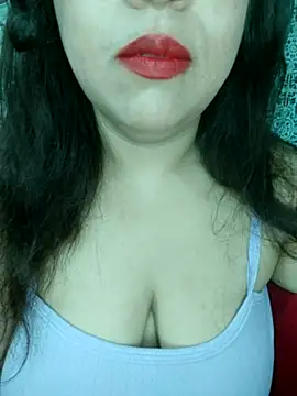 Snapshot of Hot-lino chatting on 6, 7, 2026 Hot-lino online show from 6, 7, 2026