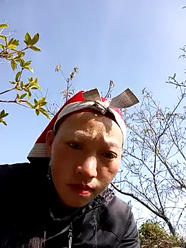 tcm-cute online show from 30, 10, 2025