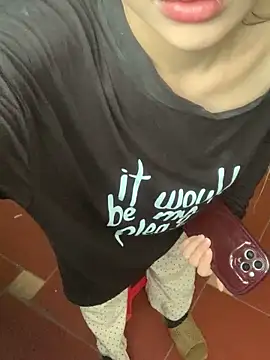 Tieuvi 18 online show from 18, 11, 2025