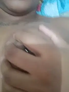 Snapshot of nessinha12 chatting on 15, 9, 2025 nessinha12 online show from 15, 9, 2025