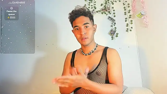 Snapshot of cute_sammy_1 chatting on 13, 9, 2025 cute sammy 1 online show from 13, 9, 2025