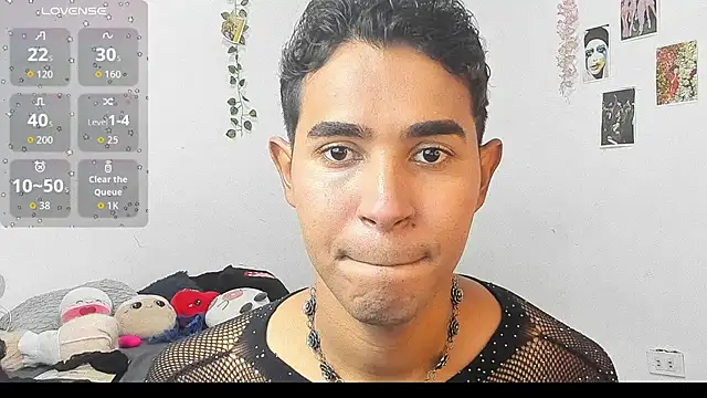 Snapshot of cute_sammy_1 chatting on 8, 11, 2025 cute sammy 1 online show from 8, 11, 2025