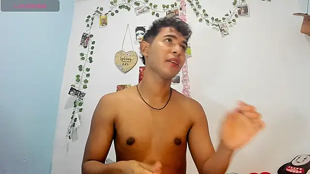 Snapshot of cute_sammy_1 chatting on 20, 11, 2025 cute sammy 1 online show from 20, 11, 2025