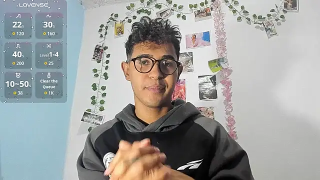 Snapshot of cute_sammy_1 chatting on 27, 11, 2025 cute sammy 1 online show from 27, 11, 2025