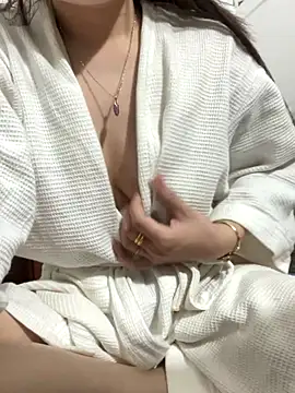 Snapshot of Stella20- chatting on 10, 10, 2025 Stella20- online show from 10, 10, 2025