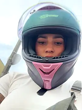 AlannaEvons online show from 15, 11, 2025