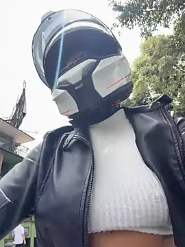 AlannaEvons online show from 7, 4, 2026