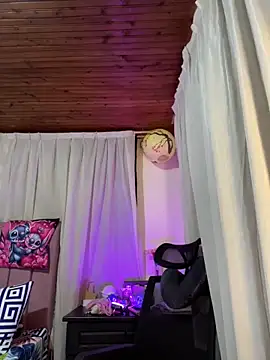 CoraVibes online show from 7, 2, 2026