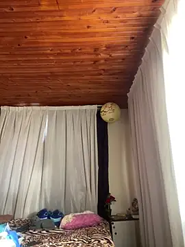 CoraVibes online show from 14, 3, 2026