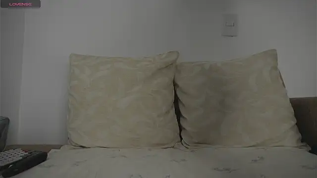 Roxybeautyy online show from 31, 3, 2026