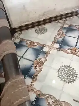 Snapshot of Pooja-guptq chatting on 8, 11, 2025 Pooja-guptq online show from 8, 11, 2025