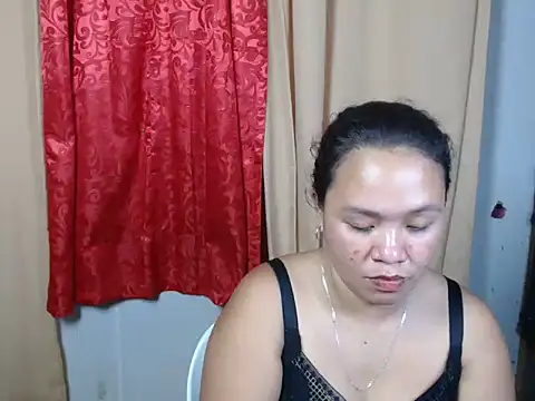 Snapshot of urasianpinayhotmama chatting on 26, 6, 2026 urasianpinayhotmama online show from 26, 6, 2026