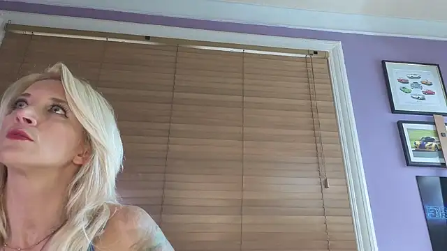 Snapshot of SereneXX chatting on 17, 6, 2026 SereneXX online show from 17, 6, 2026