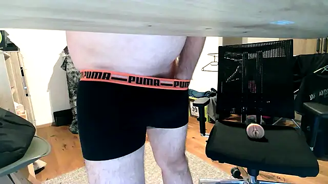 Snapshot of michaelm1983 chatting on 17, 11, 2025 michaelm1983 online show from 17, 11, 2025