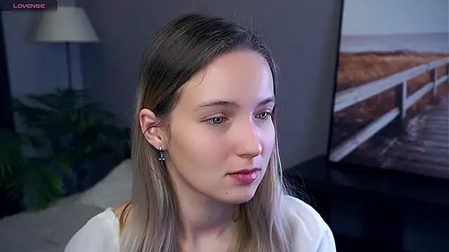 HongTomczak online show from 18, 9, 2025