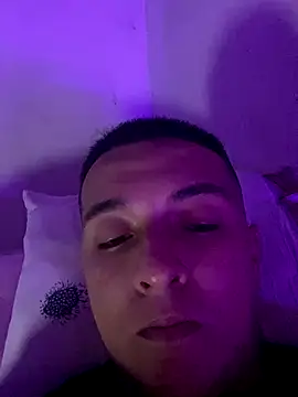 Snapshot of Jrivera22 chatting on 11, 11, 2025 Jrivera22 online show from 11, 11, 2025