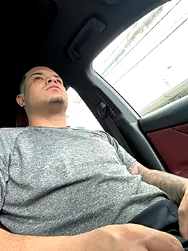 YadielPublic online show from 8, 9, 2025