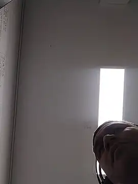 danigarci2307 online show from 17, 12, 2025