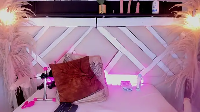 Zoe-Johnson  online show from 8, 3, 2026