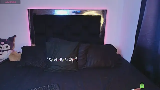 Snapshot of madisonwalkeeer chatting on 1, 2, 2026 madisonwalkeeer online show from 1, 2, 2026