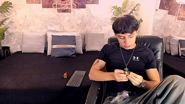 Snapshot of Tyler_durten chatting on 9, 10, 2025 Tyler durten online show from 9, 10, 2025