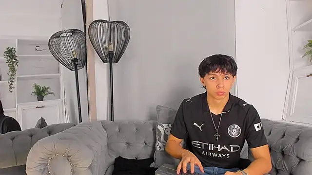 Snapshot of Tyler_durten chatting on 17, 10, 2025 Tyler durten online show from 17, 10, 2025