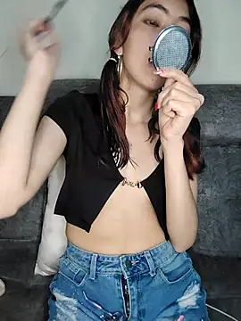 AnnieSparkle online show from 23, 9, 2025