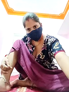 Snapshot of Sexi_savitri chatting on 3, 10, 2025 Sexi savitri online show from 3, 10, 2025