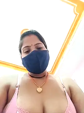 Snapshot of Sexi_savitri chatting on 7, 10, 2025 Sexi savitri online show from 7, 10, 2025